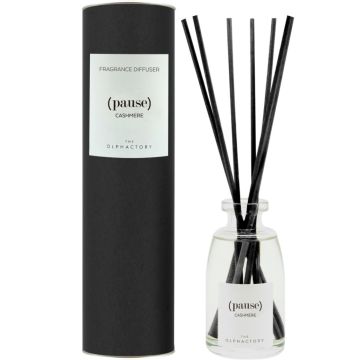 The Olphactory Bliss Green Leaves Scented Candle 360g